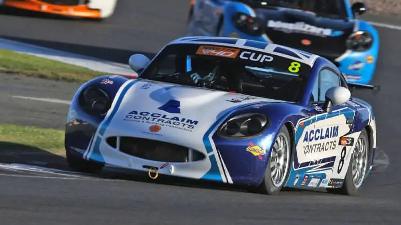 gt4 ginetta 2019
