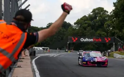 Double-podium joy for Fox Motorsport duo at Oulton Park